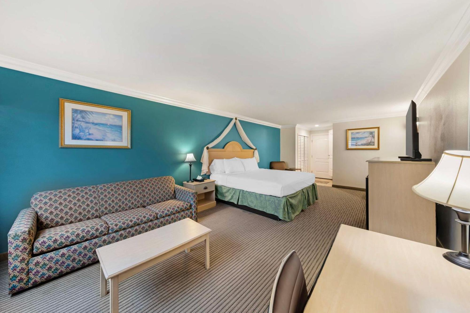 Best Western Harbour Inn & Suites Huntington - Sunset Beach Exterior foto